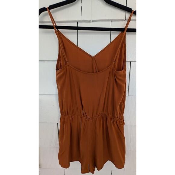 Forever 21 Women's Sz Small Spaghetti Strap V Neck Semi Sheer Romper Rust Orange - Picture 3 of 10